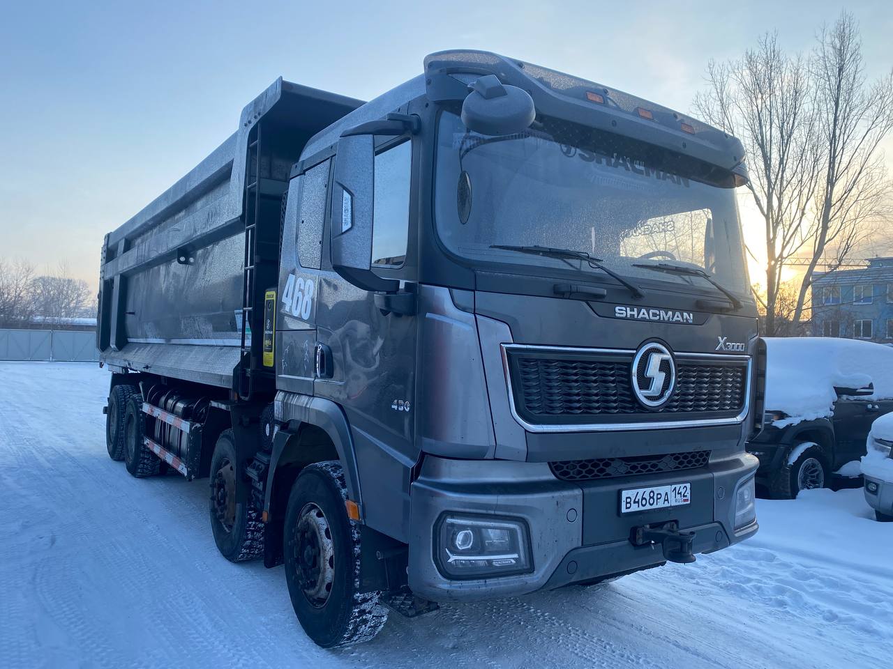 Shacman (Shaanxi) SX* 8x4 Самосвал SX33186V366 (Дизельный, 11,6 л, 423 л.с., МТ)