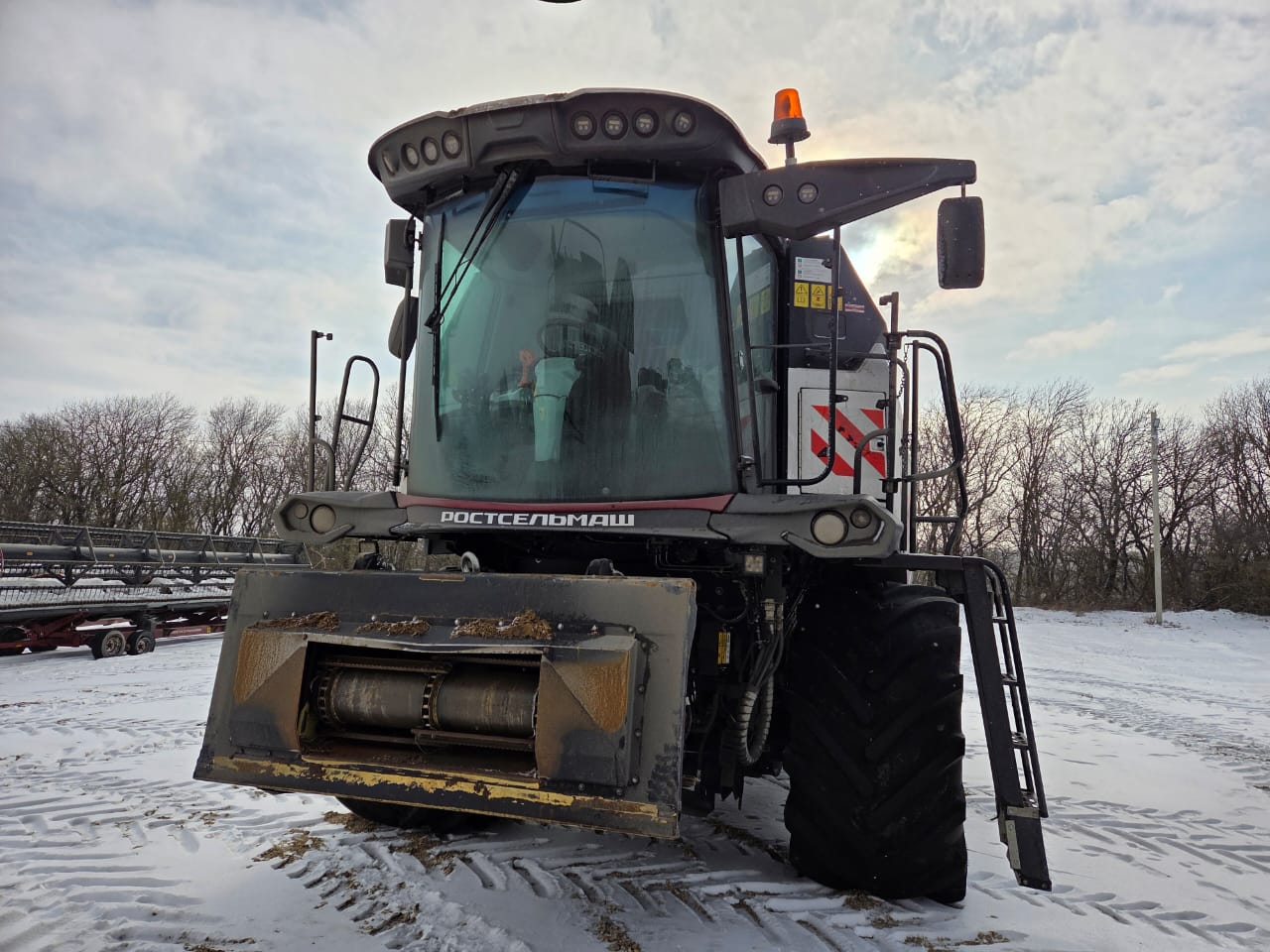 КЗ Ростсельмаш РСМ-181 Комбайн TORUM-785 (Дизельный, 14,9 л, 510 л.с., АТ)