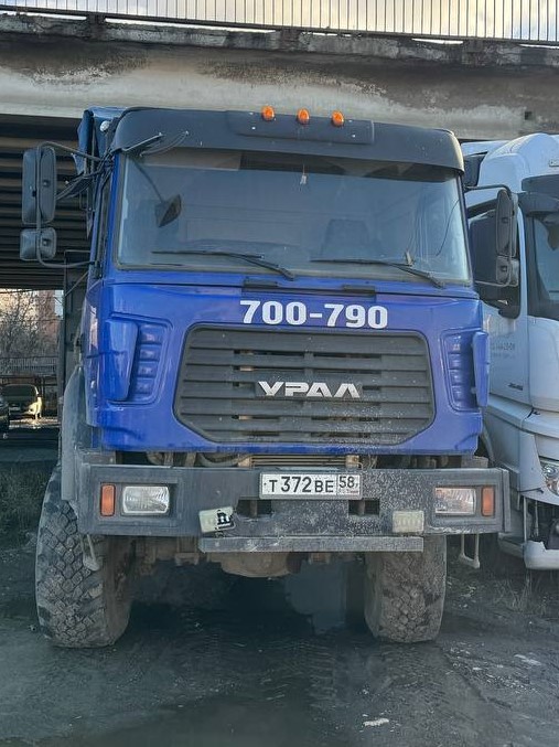 Ural 4320 6x6 Бортовой с КМУ 732026 (Дизельный, 6,7 л, 273 л.с., МТ)