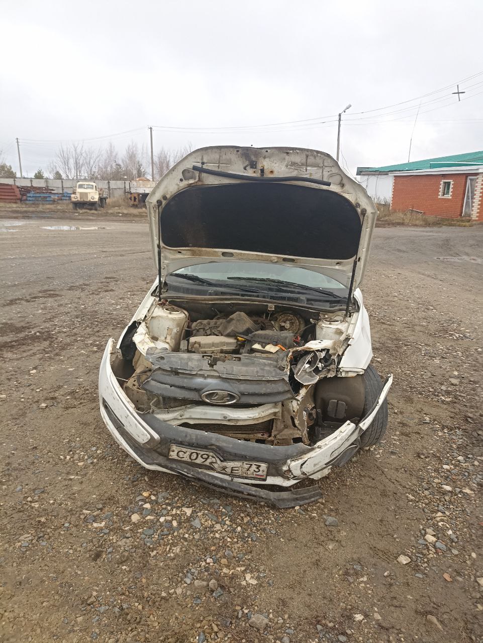 VIS 2349* Изотермический/рефрижератор 234900 (Рефрижератор, Бензиновый, 1,6 л, 90 л.с. МТ)