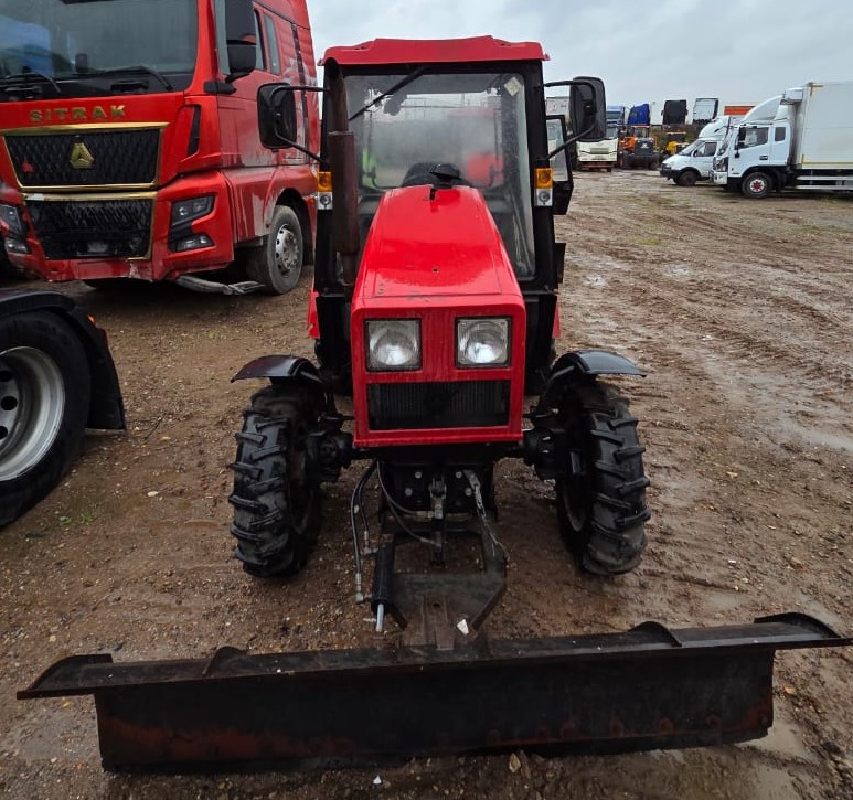 МТЗ Беларус 320 Трактор 320.4М (Дизельный, 1,6 л, 35 л.с., МТ)