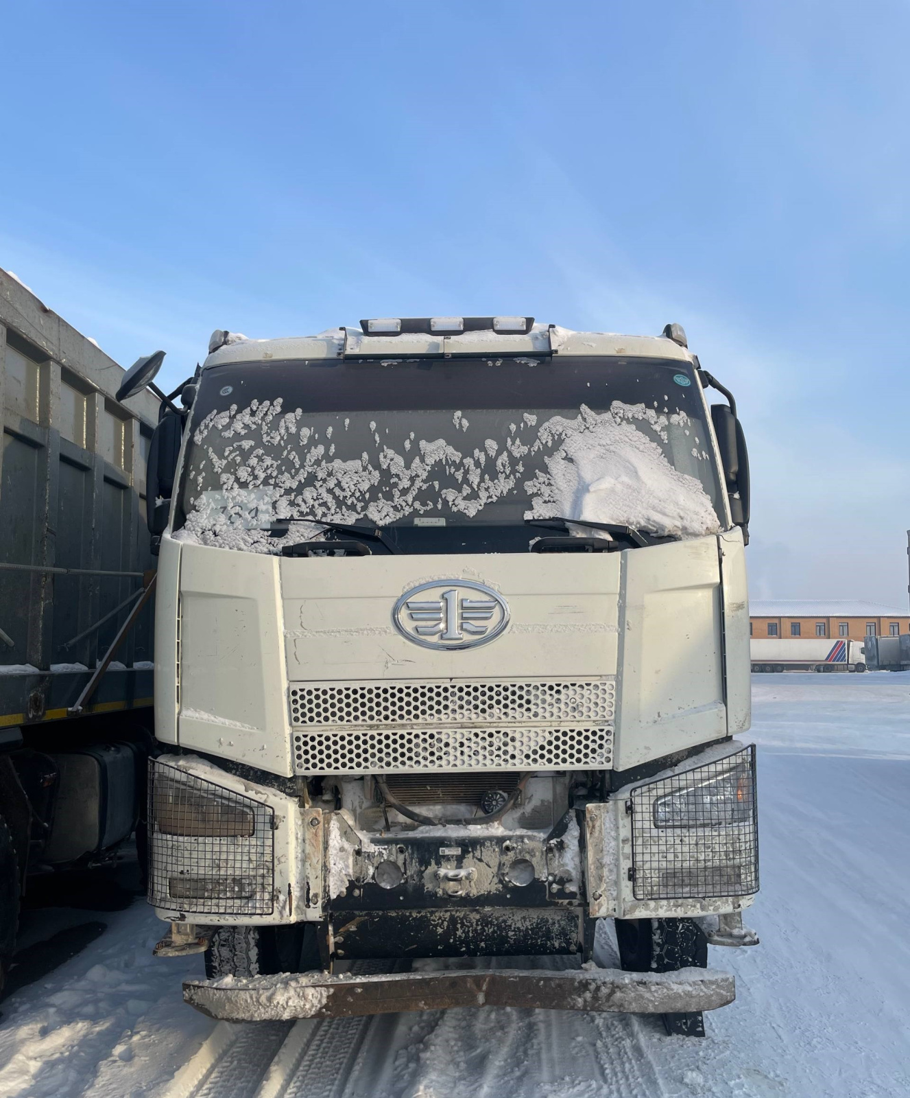 FAW J6 6x4 Самосвал CA3250P66K24T1E5 (Дизельный, 11,1 л, 390 л.с., МТ)