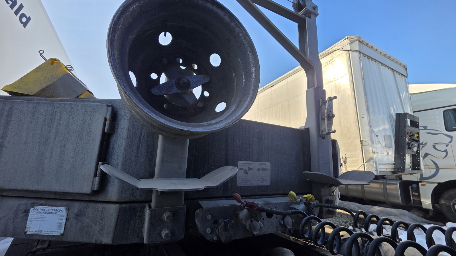 Ютерборг 9852* Полуприцеп тяжеловоз 4 оси 985245 (Раздвижной)