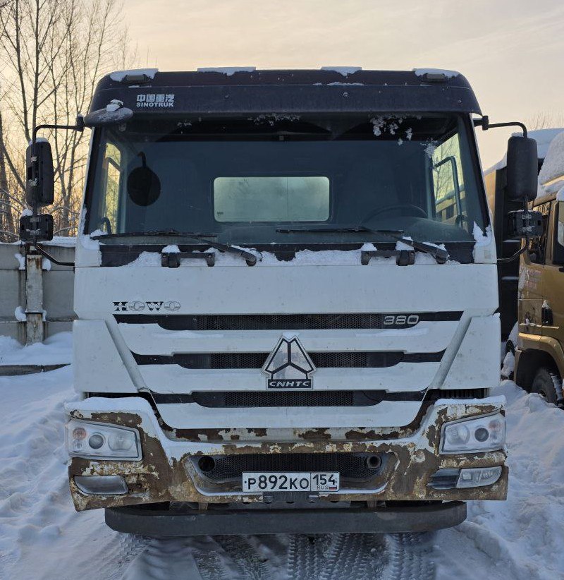 Howo ZZ* 8x4 Автобетоносмеситель ZZ5407GJBS3267E (Дизельный, 9,7 л, 373 л.с., МТ)