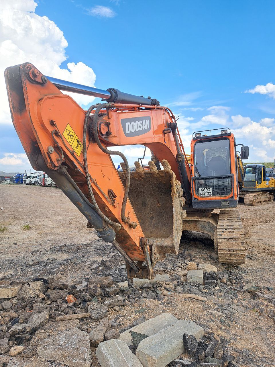 Doosan DX 225 Экскаватор DX225NLCA (Дизельный, 5,8 л, 156 л.с., АТ)
