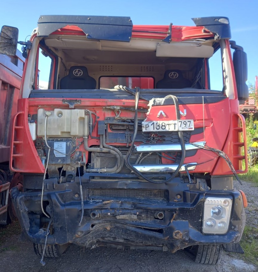 HONGYAN 908 8x4 Самосвал CQ3406HV39 (Дизельный, 8,7 л, 387 л.с., МТ)