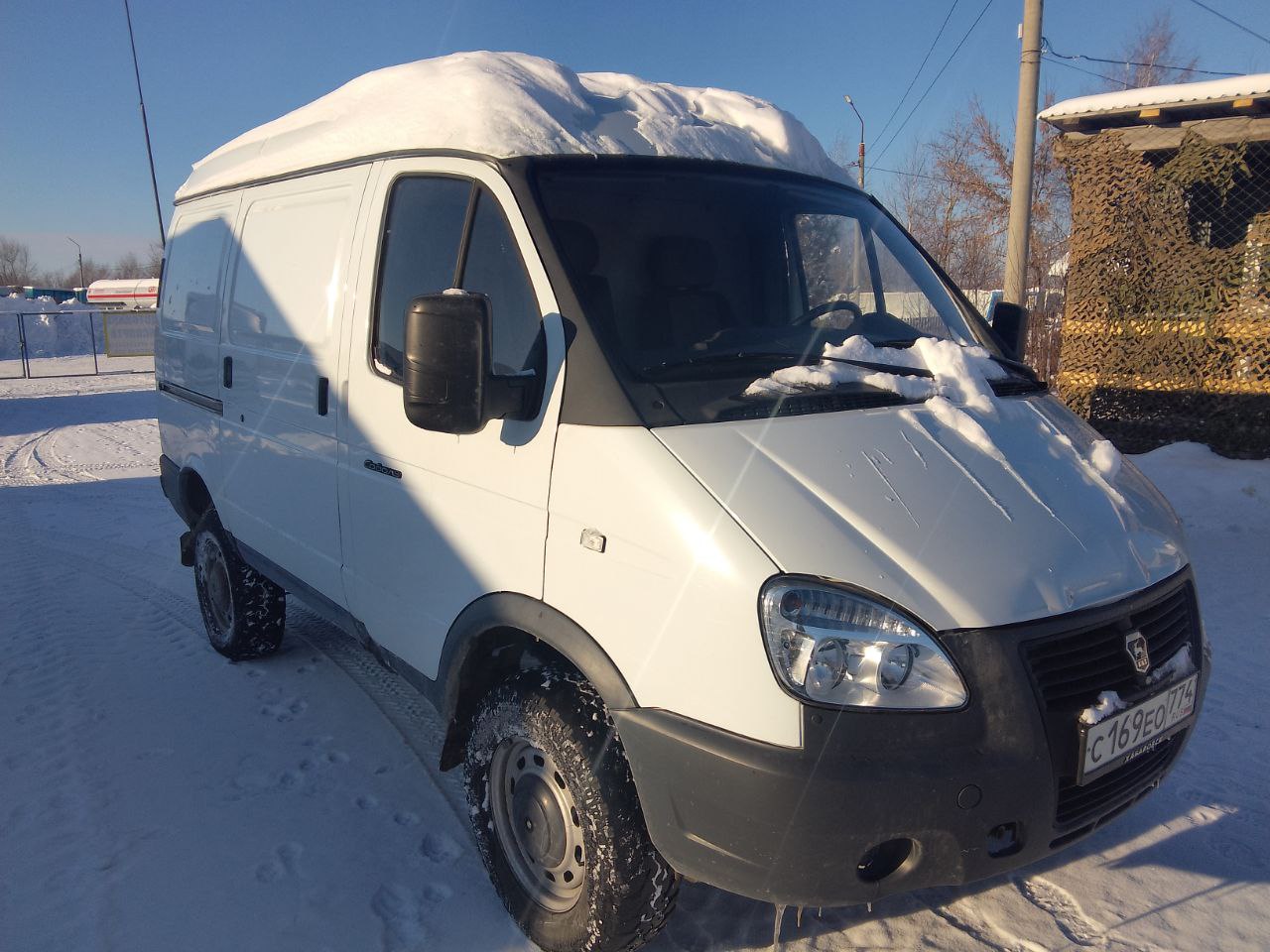 GAZ SOBOL Цельнометаллический 27527 (Бензиновый, 2,7 л, 107 л.с, 4WD)