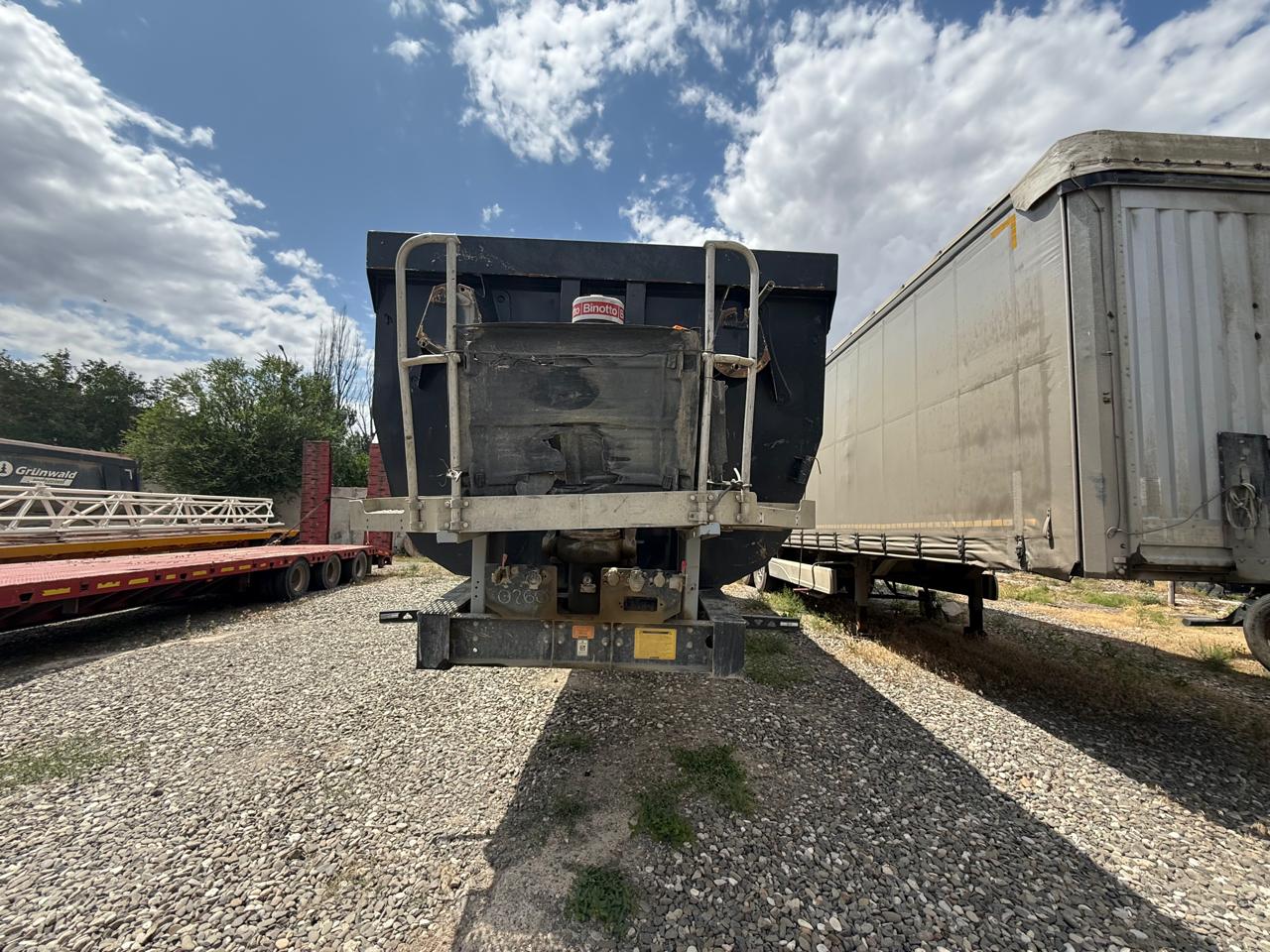 Grunwald 9453 Полуприцеп самосвальный 9453-0000010-50