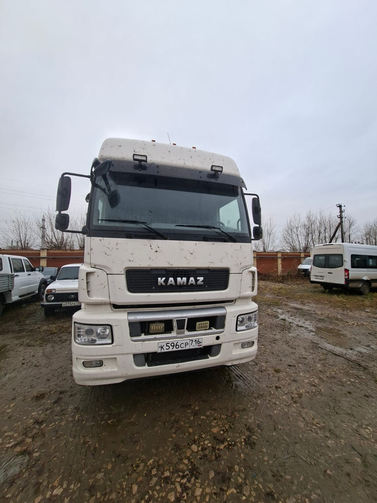 КамАЗ 5490 4x2 Седельный тягач 5490-S5 (Дизельный, 12,0 л, 401 л.с., АТ)