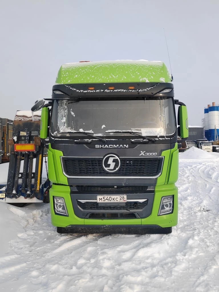 Shacman (Shaanxi) SX* 6x4 Седельный тягач SX42584W324C (Дизельный, 10,8 л, 441 л.с., МТ)