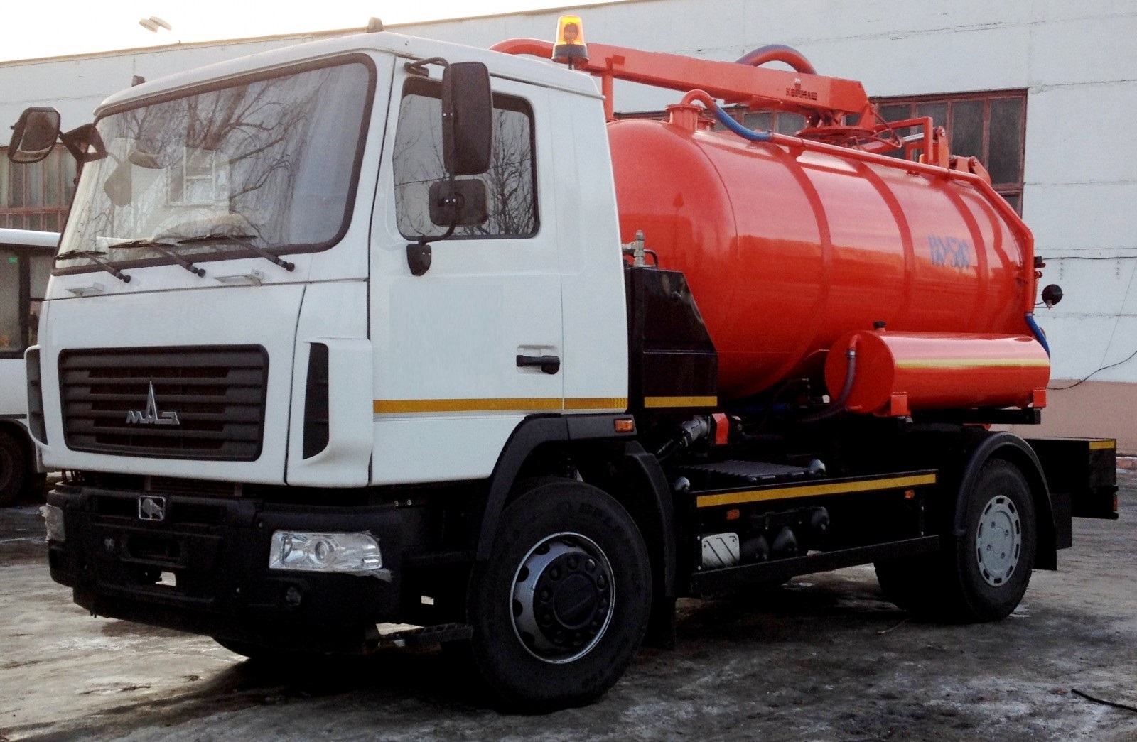 МАЗ 5340 4x2 Илососная машина 7074V7 (Дизельный, 7.4 л, 269 л.с. МТ)
