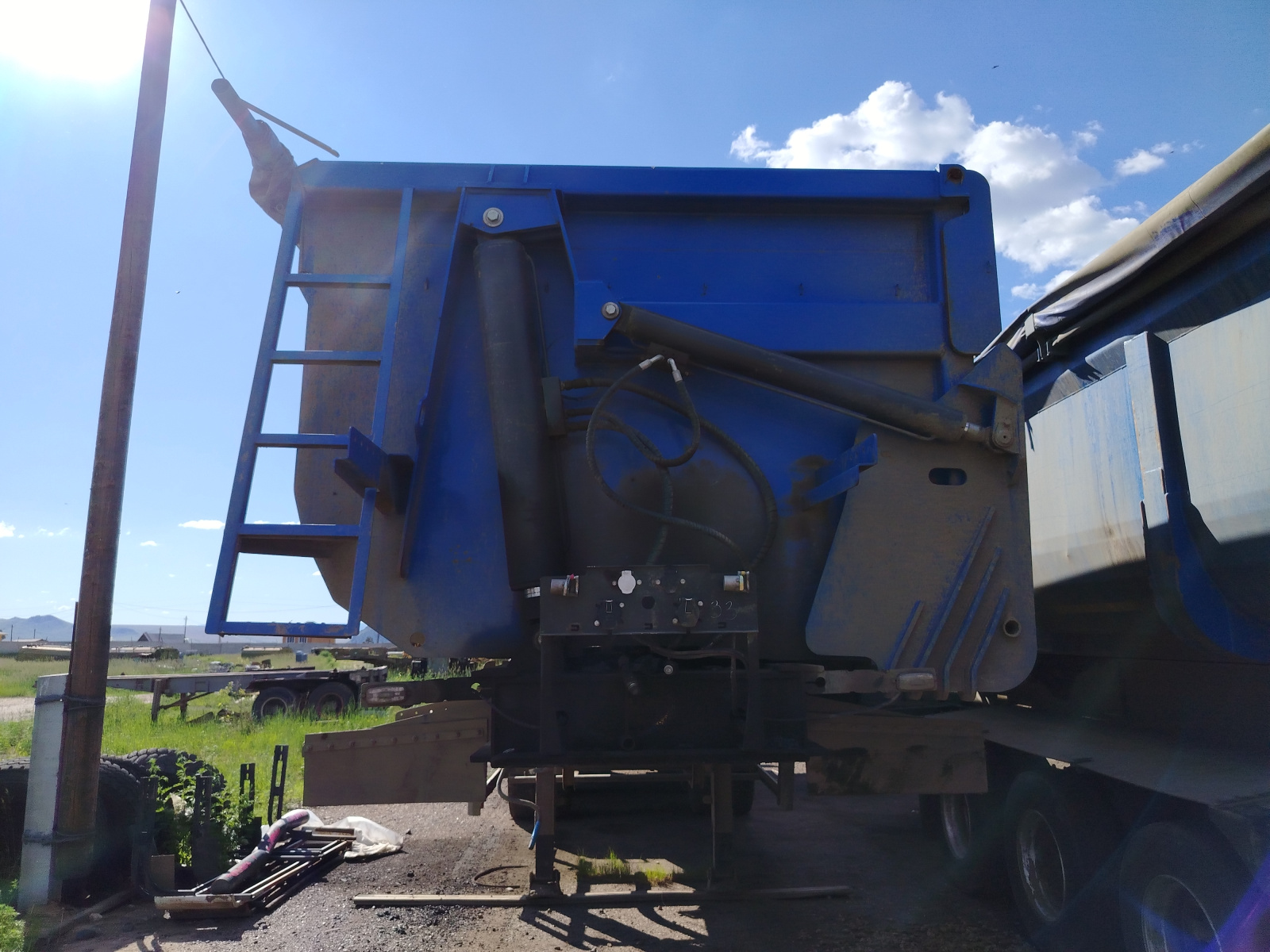 Тонар 9523 Полуприцеп самосвальный 95236