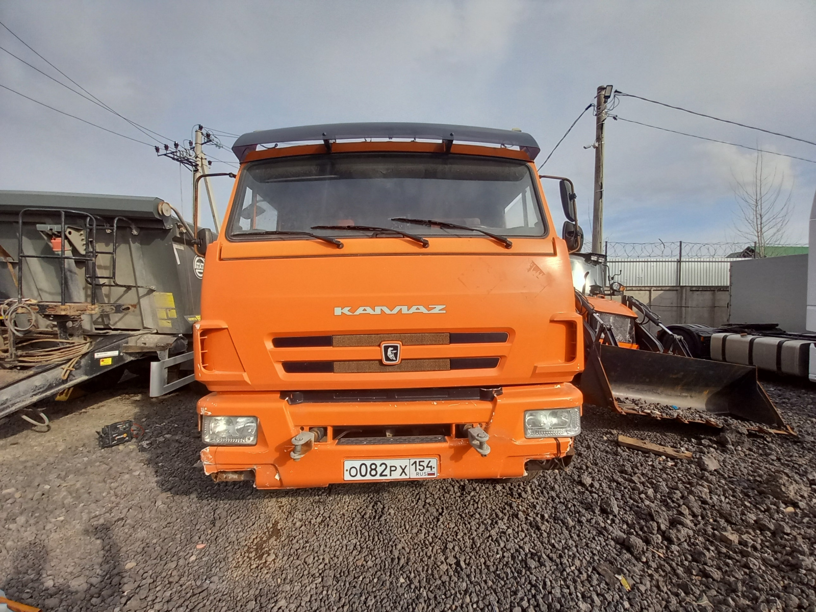 КамАЗ 65115 6x4 Мусоровоз КО-440В1-01 (Дизельный, 11,8 л, 300 л.с., МТ)