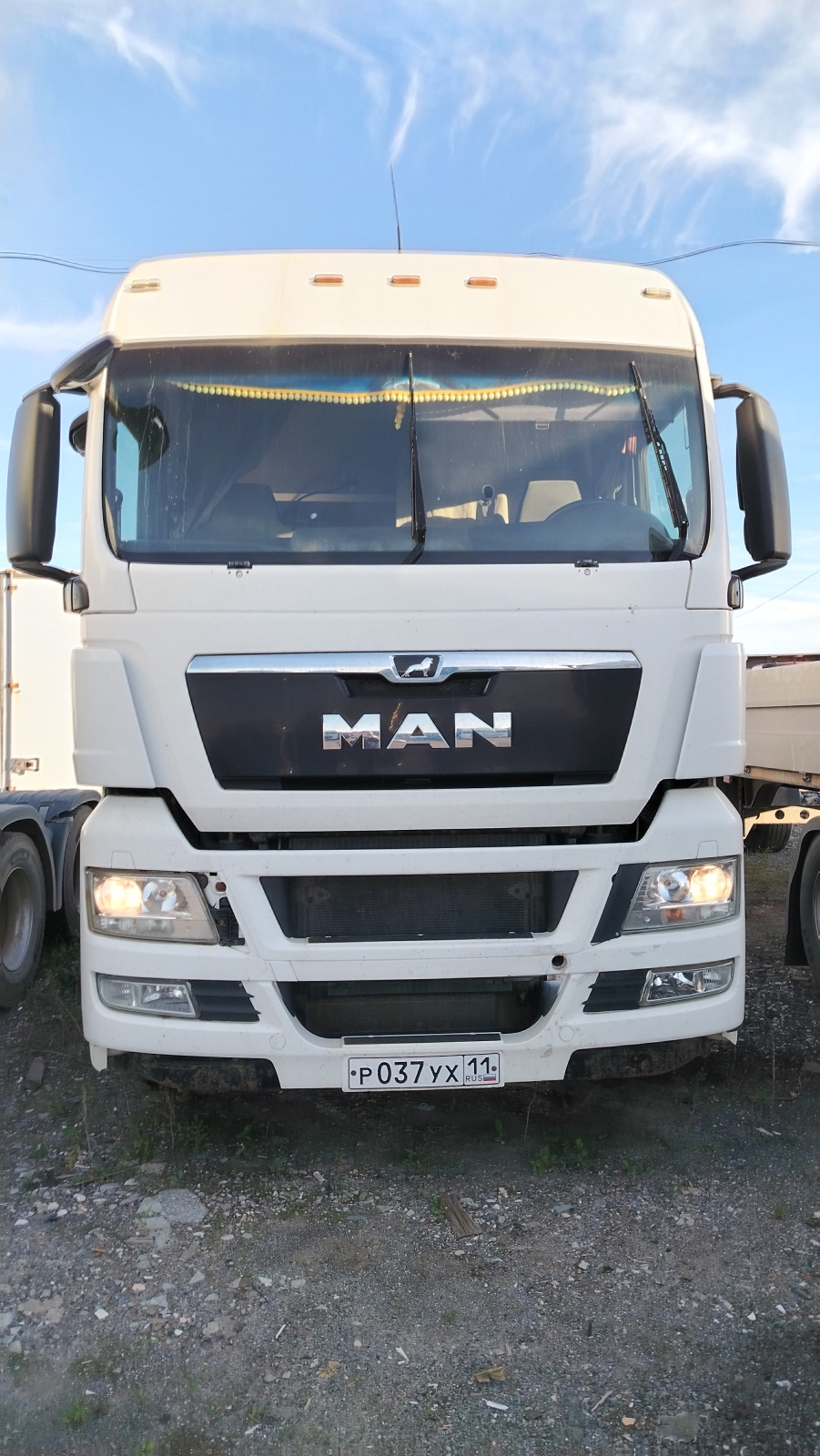 MAN TGX 4x2 Седельный тягач 18.400 4x2 BLS (Дизельный, 10,5 л, 400 л.с., АТ), 2019г., 551858 км