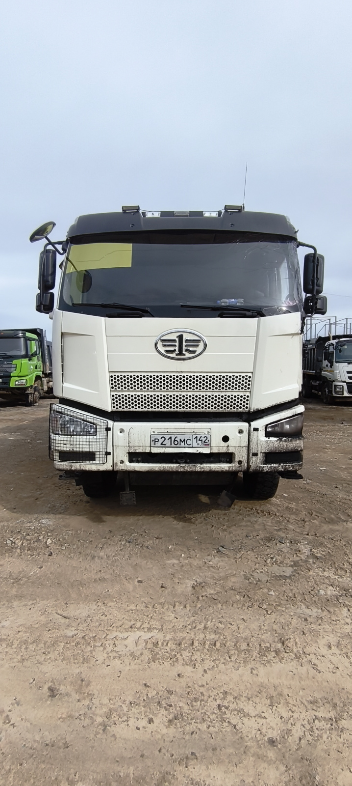 FAW J6 8x4 Самосвал СА3310Р66K24T4E5 (Дизельный, 11,1 л, 420 л.с., МТ)
