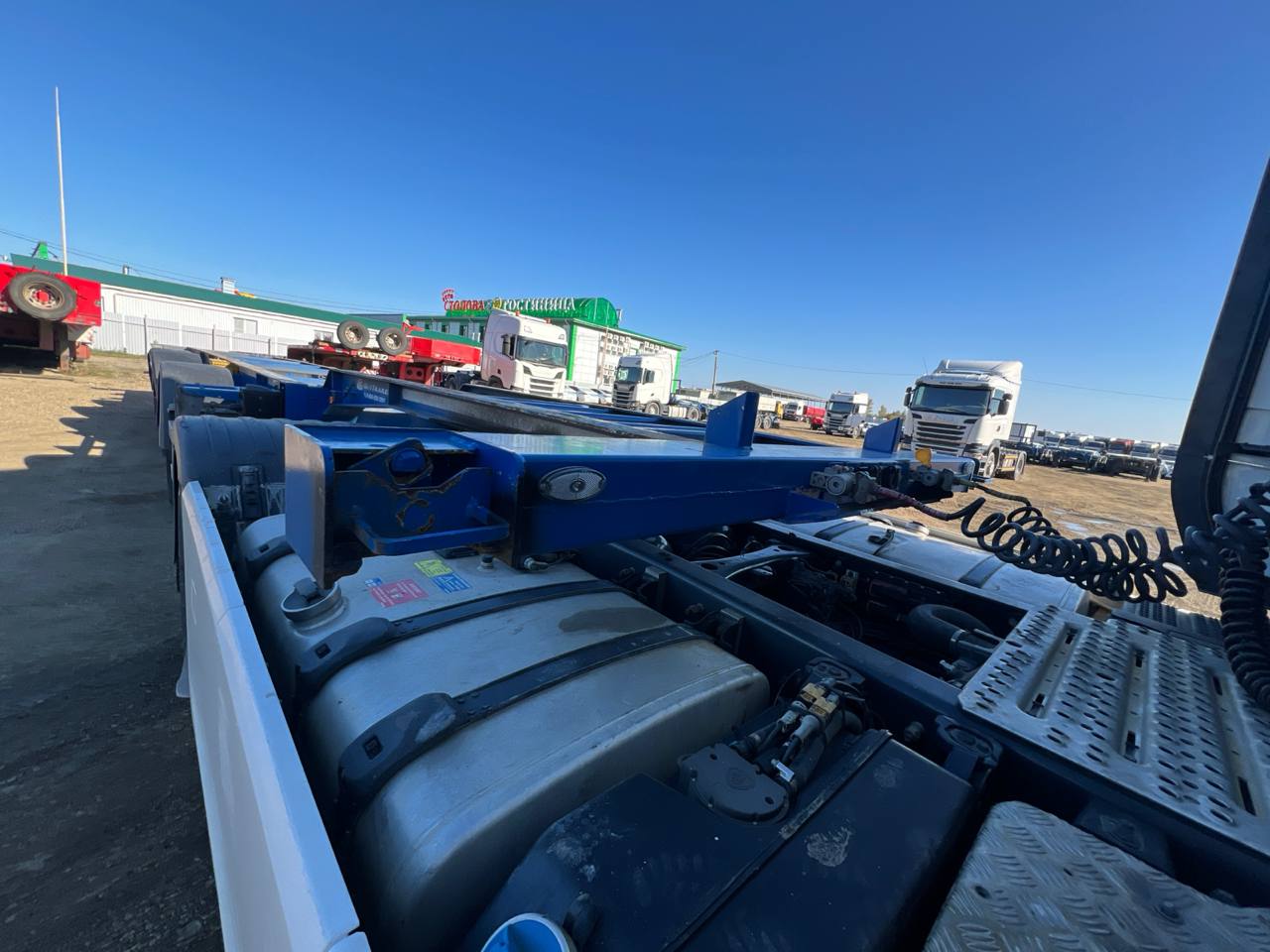 Гут Трэйлер CS Полуприцеп контейнеровоз 4 оси CSA-544A