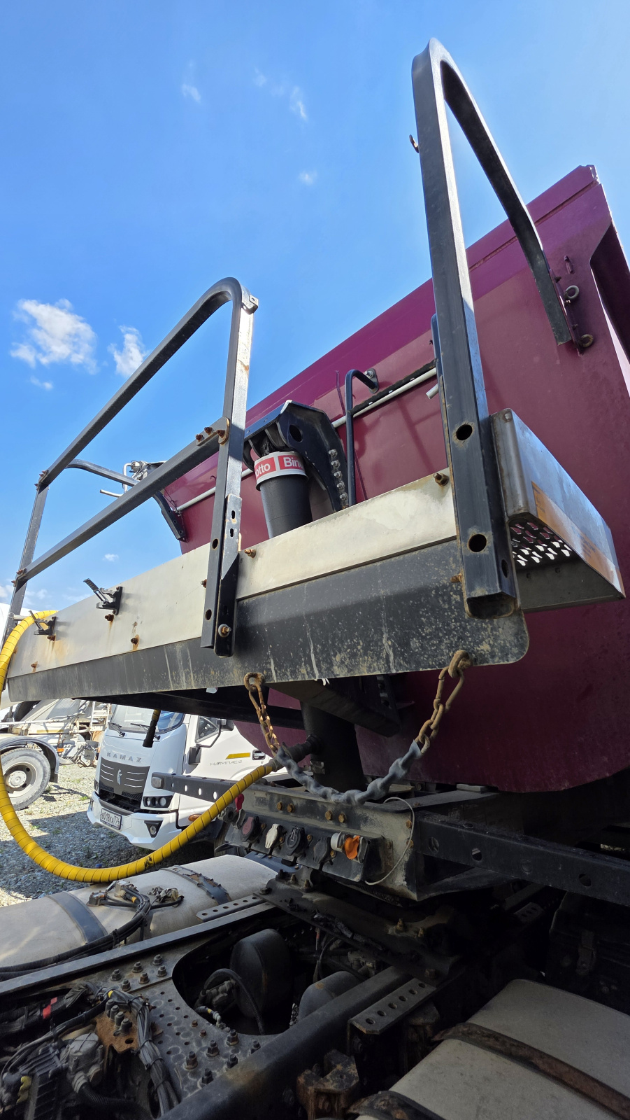 УралСпецТранс 9465* Полуприцеп тяжеловоз 3 оси 946512-000С311-41 (Не раздвижной), 2022г.