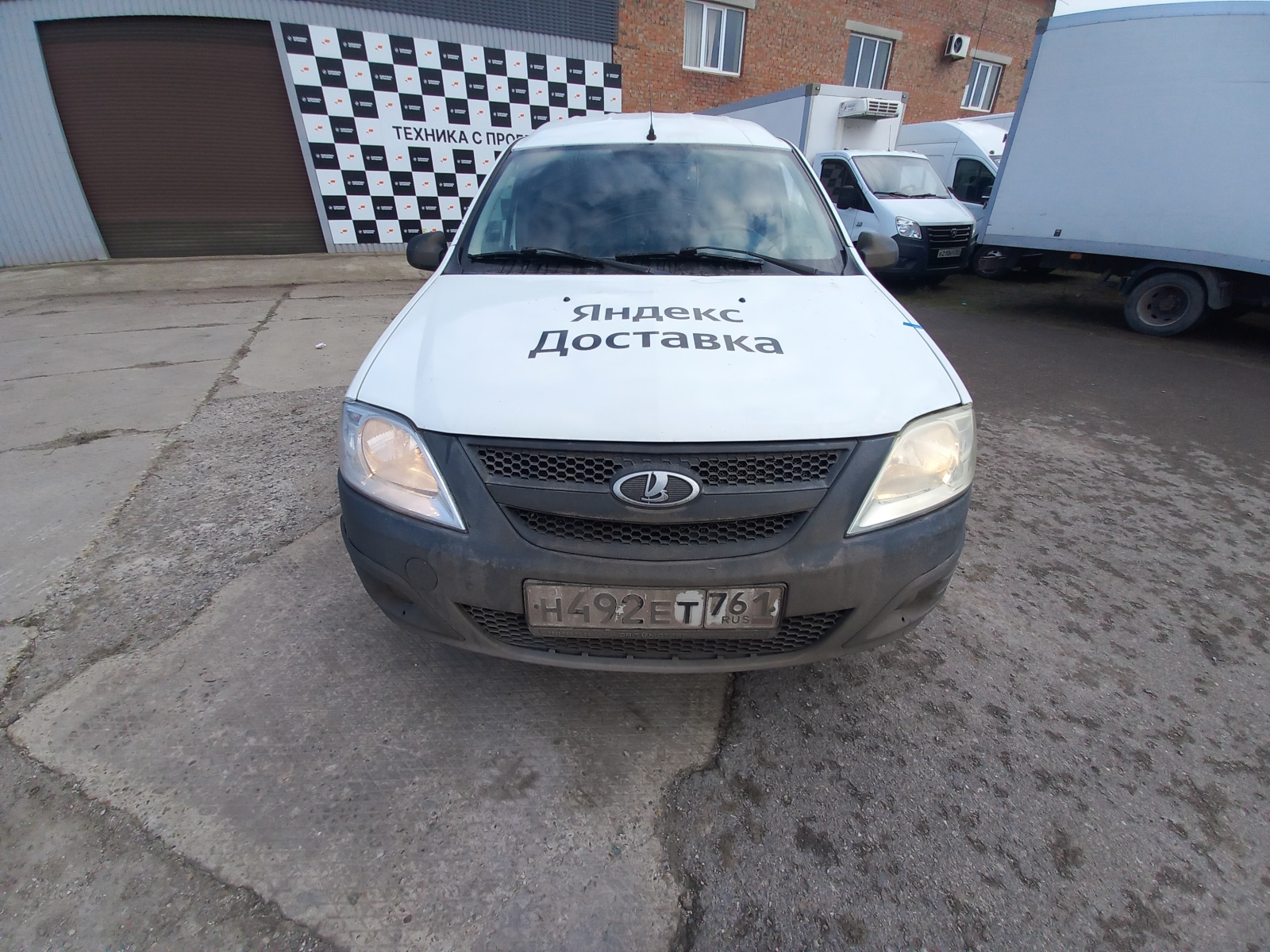LADA LARGUS Цельнометаллический Comfort Plus (Цельнометаллический, Бензиновый, 1,6 л, 106 л.с.)