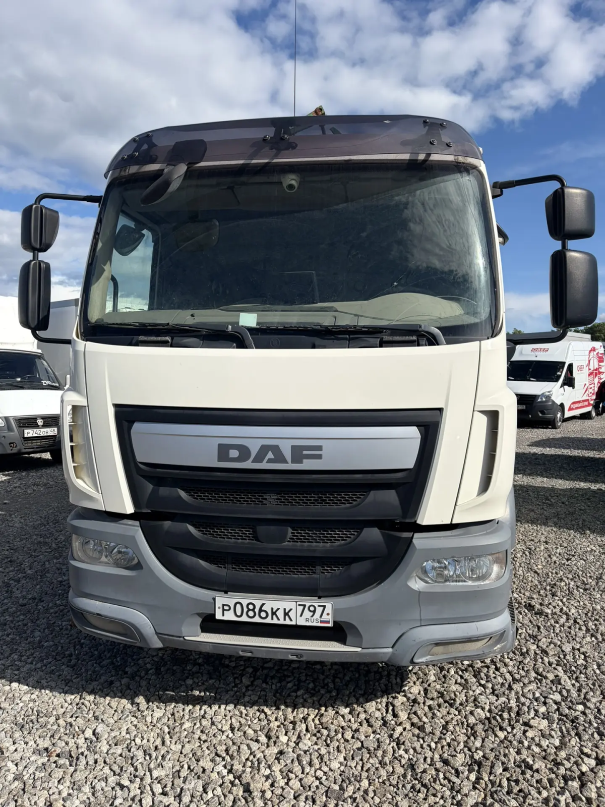 DAF LF 4x2 Мусоровоз UMC GRB2DF (Дизельный, 6,7 л, 287 л.с., МТ)
