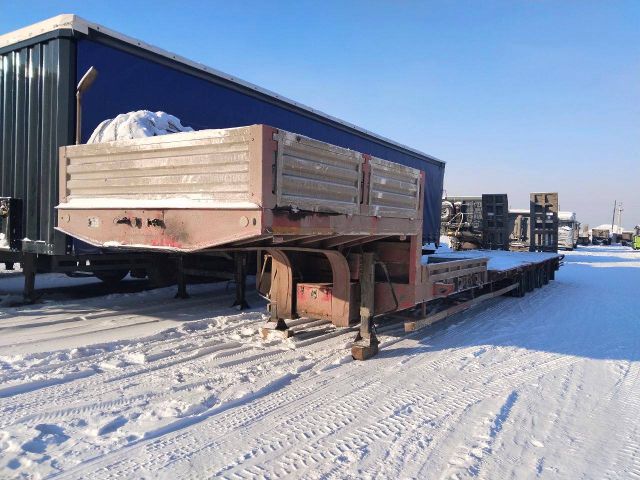 AMUR AMUR Полуприцеп тяжеловоз 4 оси LYR9708TDP (Не раздвижной)