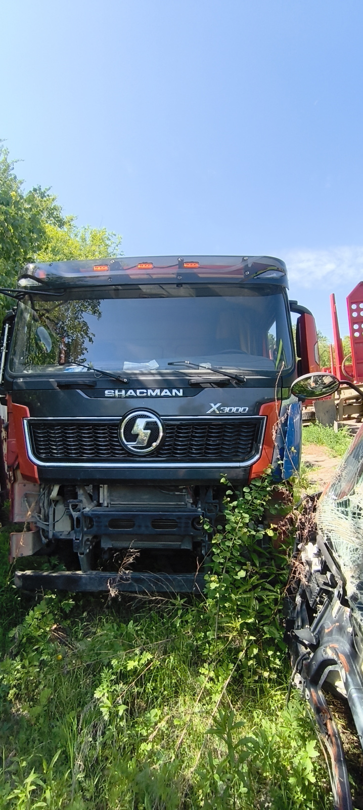 Shacman (Shaanxi) SX* 6x6 Седельный тягач SX42586V385 (Дизельный, 11,6 л, 423 л.с., МТ)