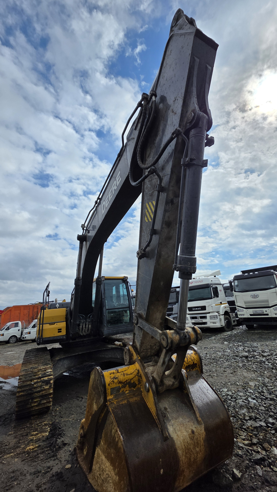 John Deere E260 Экскаватор E260LC (Дизельный, 6,8 л, 193 л.с., АТ)