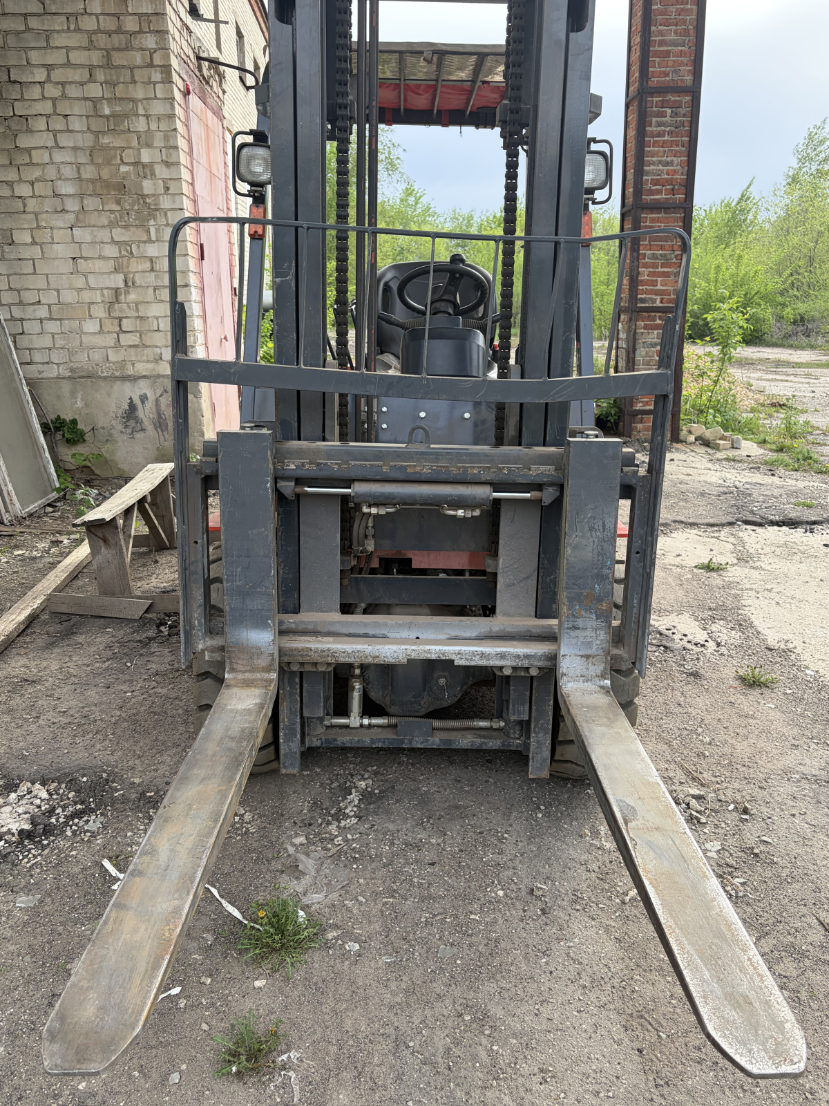 Lonking FD* Вилочный погрузчик FD35T (Дизельный, 2,5 л, 50 л.с., МТ)