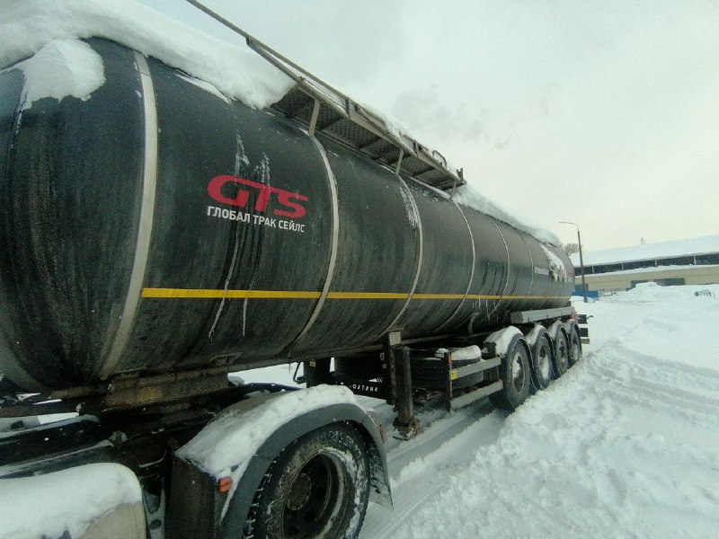 FoxTank 8777 Полуприцеп цистерна 877721 (светлые нефтепродукты)