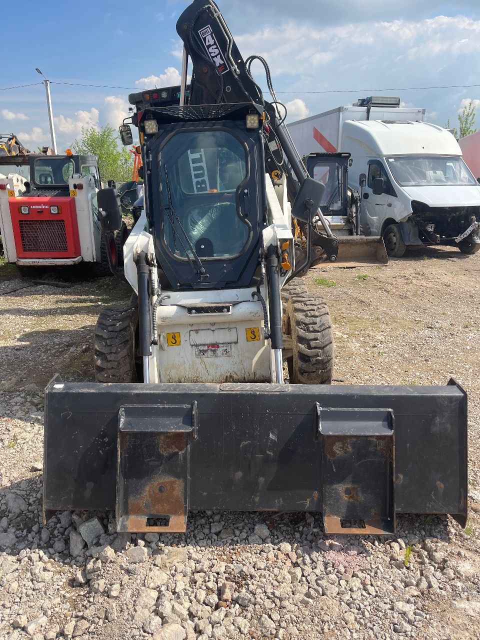 Lonking CDM* Мини погрузчик CDM307	(Дизельный, 3,2 л, 50 л.с., АТ)