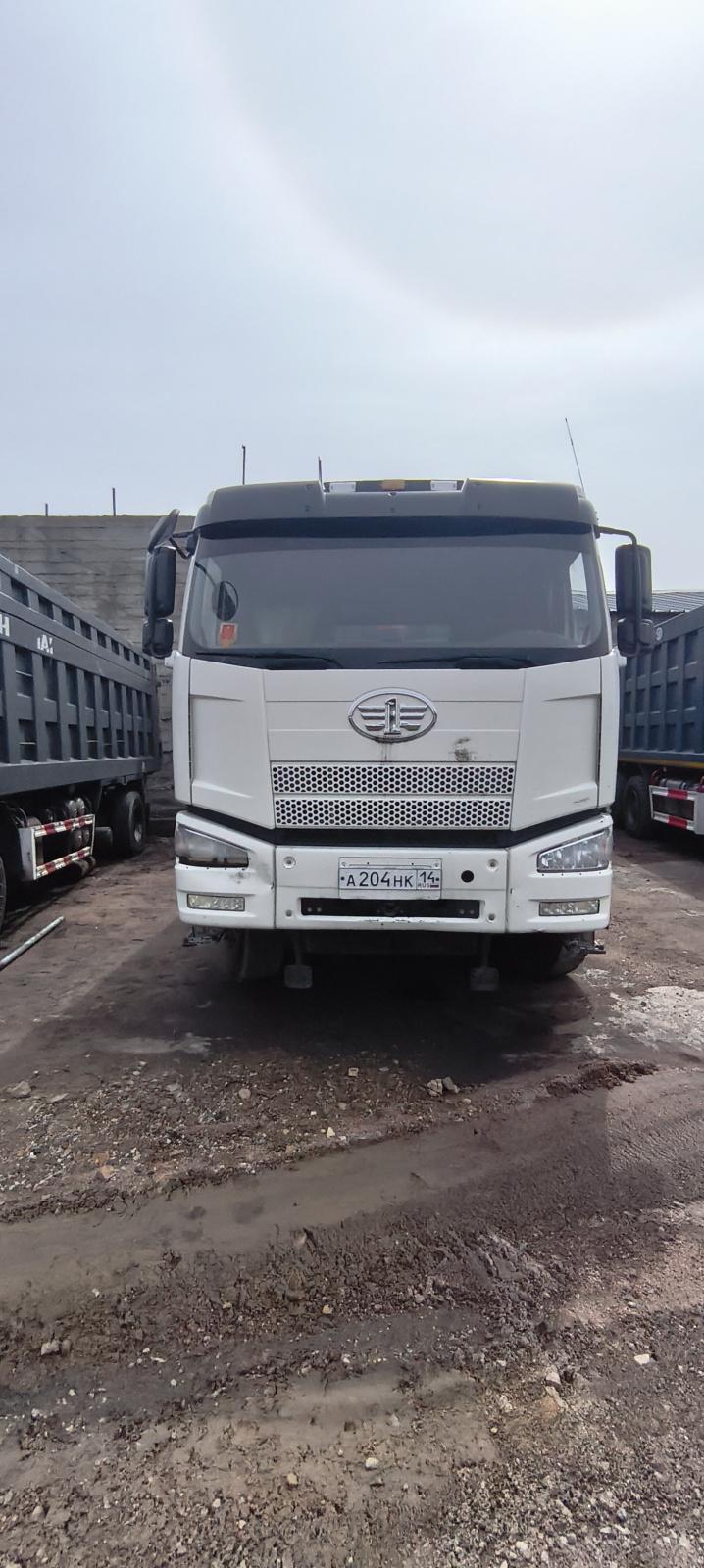 FAW J6 8x4 Самосвал СА3310Р66K24T4E5 (Дизельный, 11,1 л, 420 л.с., МТ)