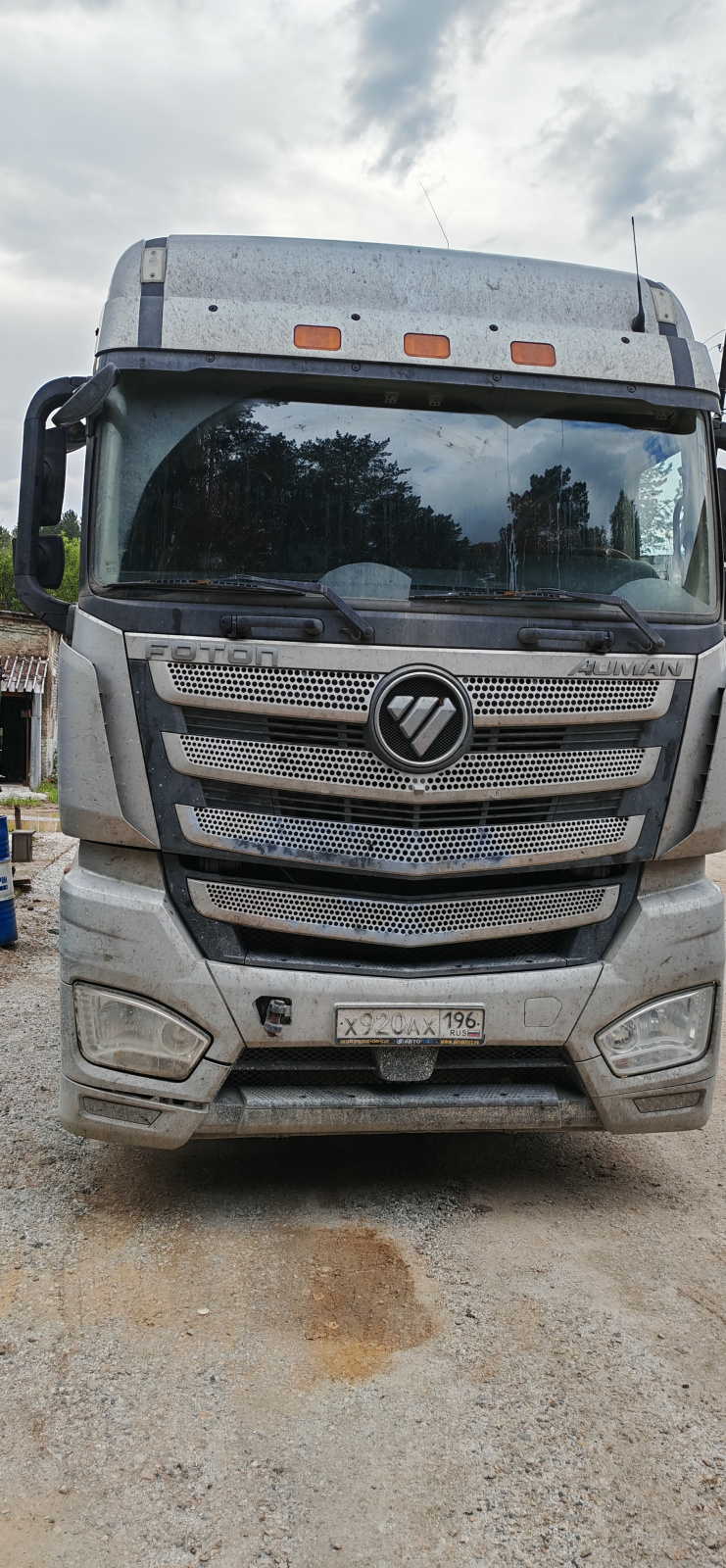 Foton AUMAN 4x2 Седельный тягач BJ4189SLFKA (Дизельный, 11,8 л, 470 л.с., АТ)