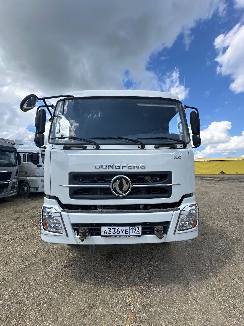 DongFeng KC 6x4 Самосвал KC (Дизельный, 8,9 л, 333 л.с., МТ)