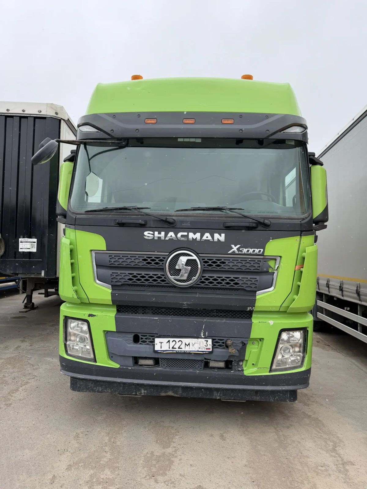 Shacman (Shaanxi) SX* 6x4 Седельный тягач SX42584V324 (Дизельный, 11,6 л, 423 л.с., МТ)