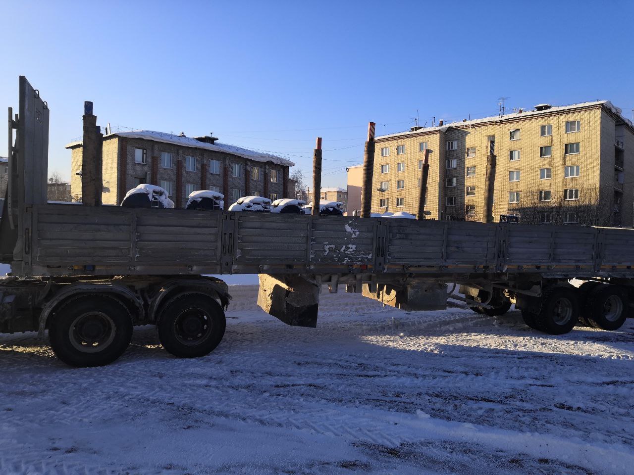 САВ (СпецАвто-Восток) 9318* Полуприцеп тяжеловоз 2 оси 93182E8 (Не раздвижной)