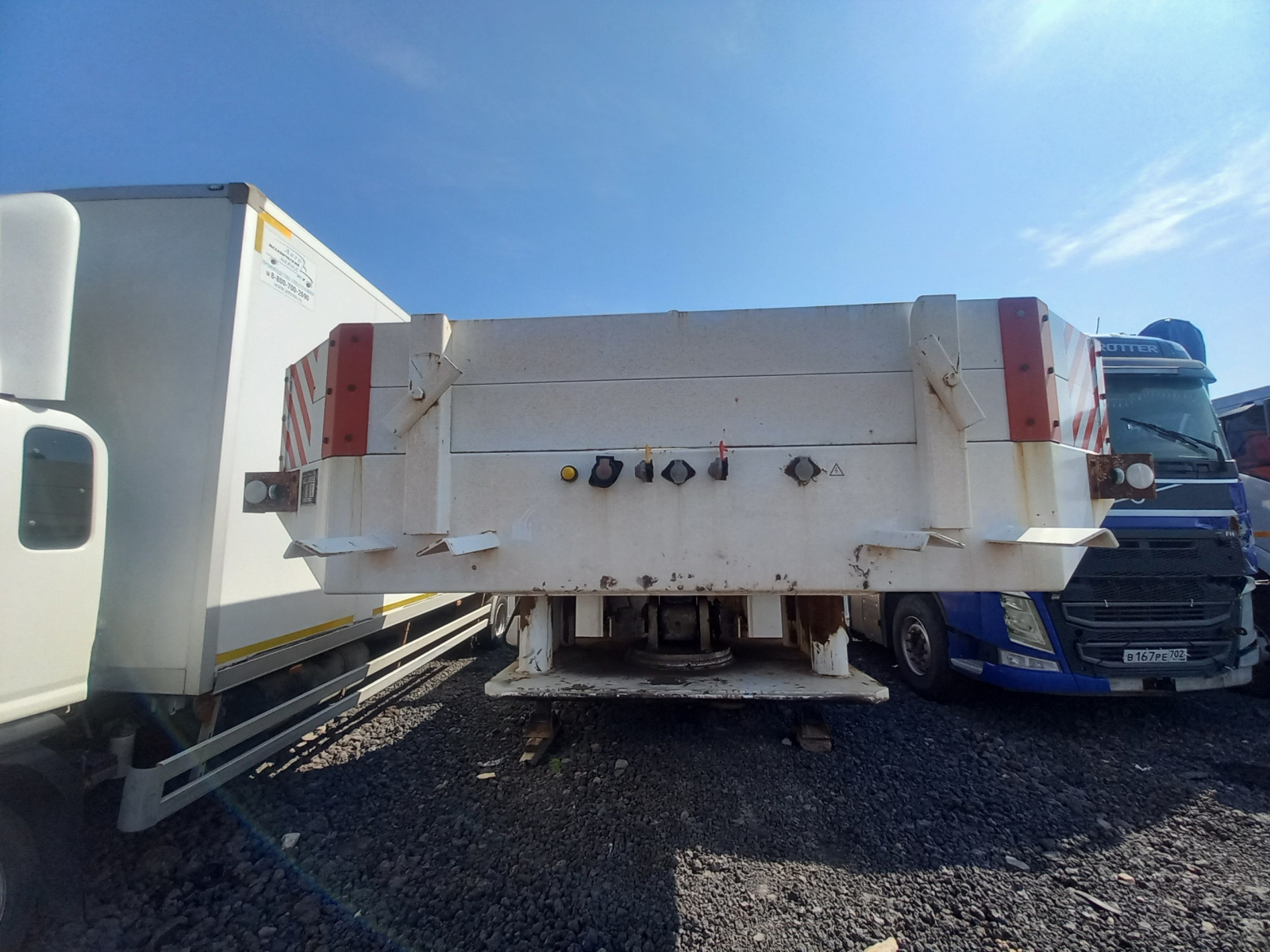 AMUR AMUR Полуприцеп тяжеловоз 5 осей LYR9806TDPW (Раздвижной)