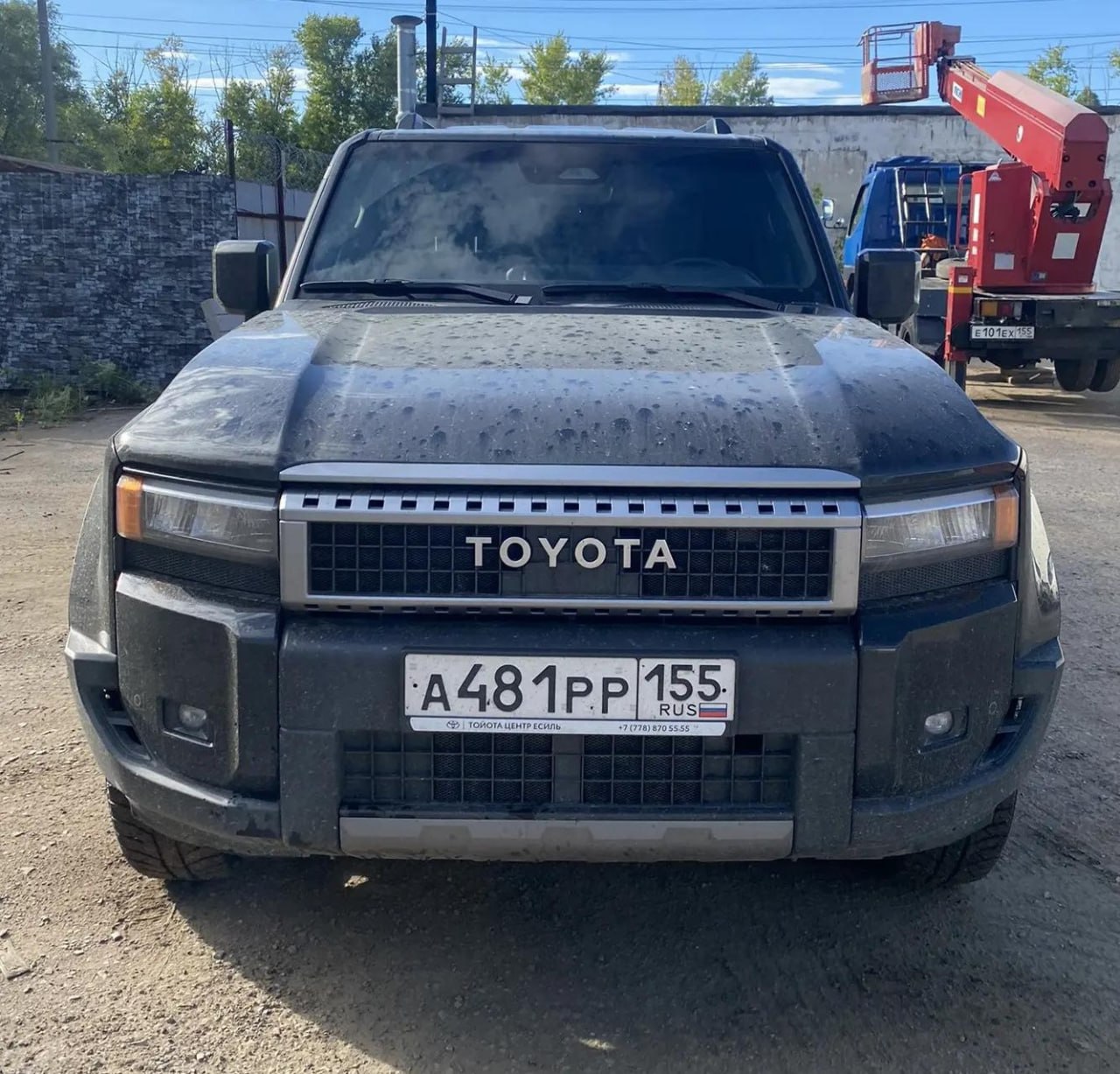 Toyota LAND CRUISER PRADO Комфорт 2.7 АКП