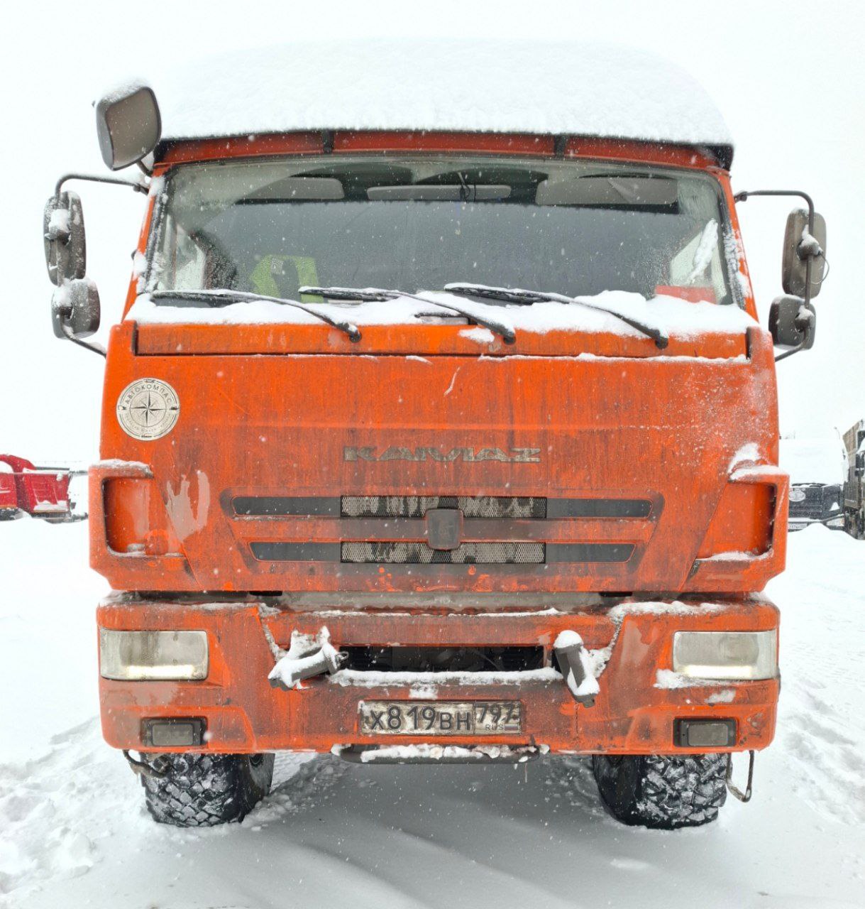КамАЗ 43118 6x6 Бортовой с КМУ 732407 (Дизельный, 11,8 л, 300 л.с., МТ)
