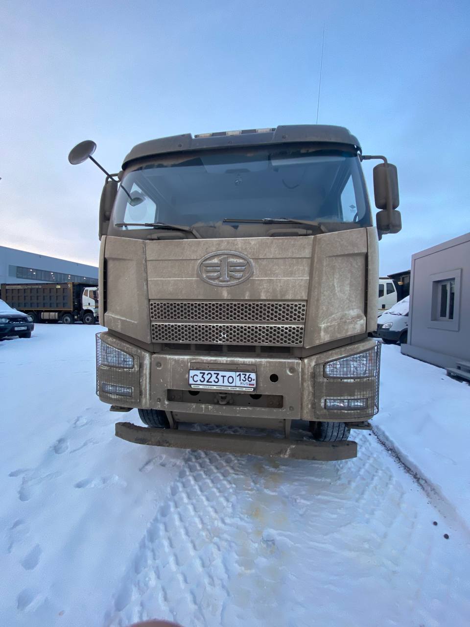 FAW J6 8x4 Самосвал CA3310P66K24T4E5 (Дизельный, 11,1 л, 420 л.с., МТ)