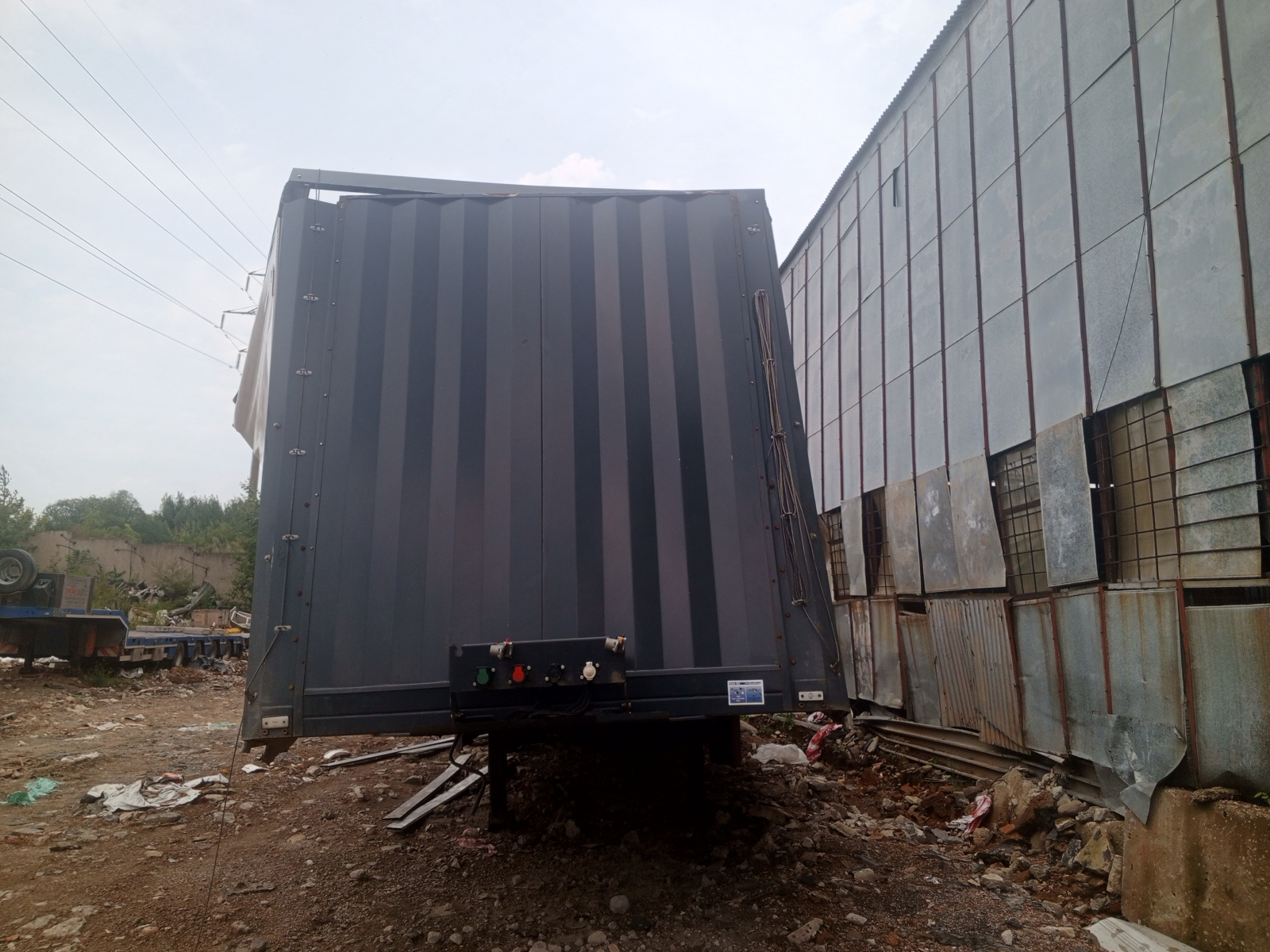 UAT SCFG* Полуприцеп Бортовой/Шторный SCFG-9226.01 (Шторный)
