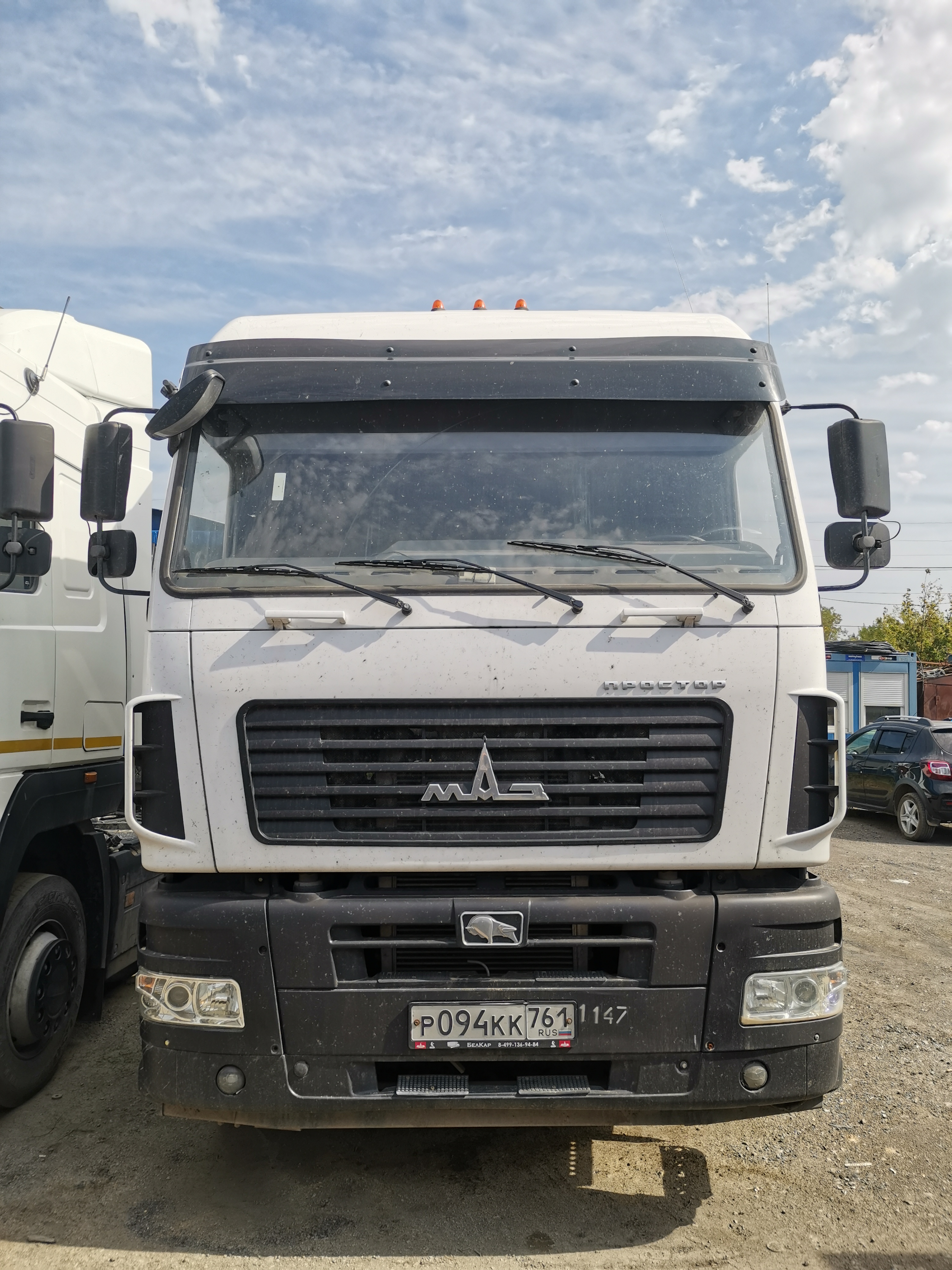 МАЗ 5440 4x2 Седельный тягач 544028-570-031 (Дизельный, 11,6 л, 423 л.с., МТ)