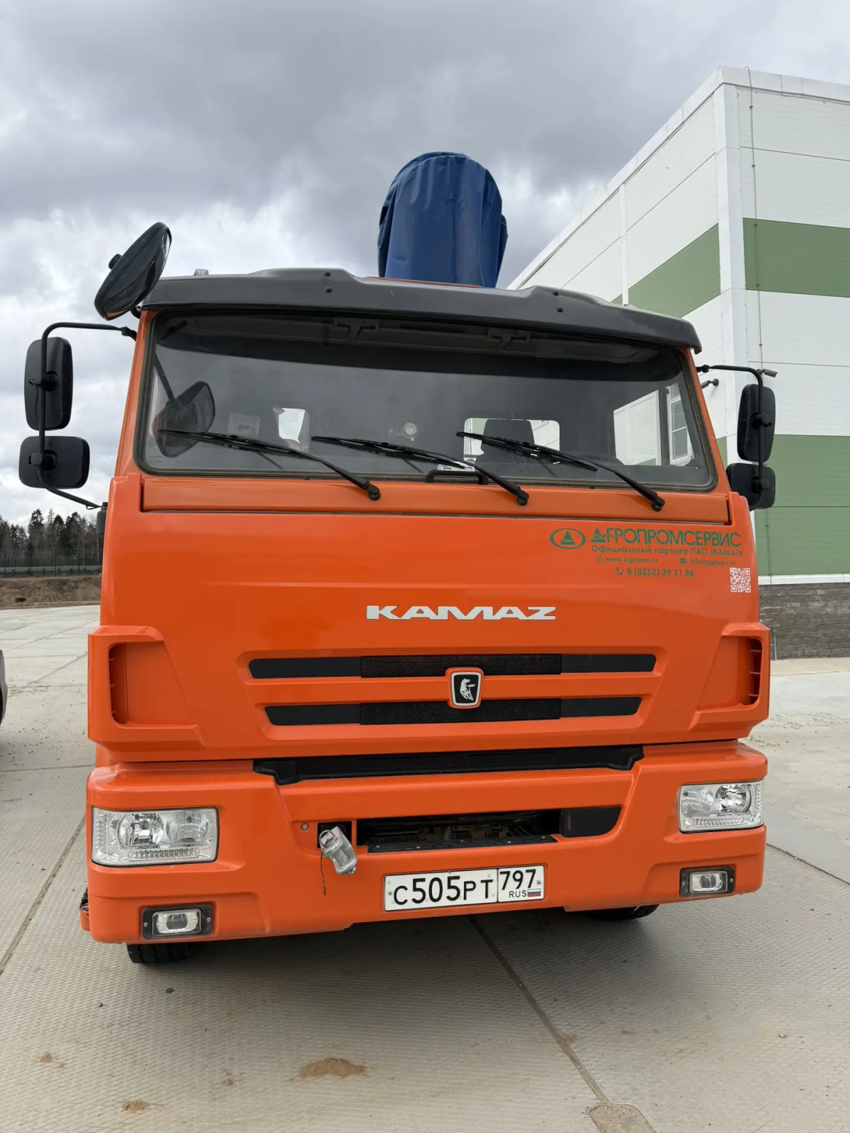 КамАЗ 65115 6x4 Бортовой с КМУ 438230 (Дизельный, 6,7 л, 292 л.с., МТ)