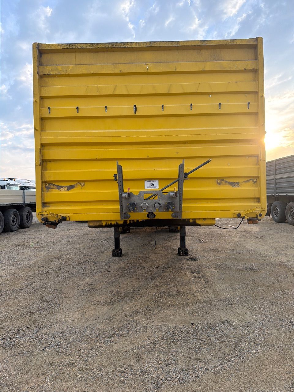 BONUM 9142* Полуприцеп зерновоз 914295-02, 2023г.