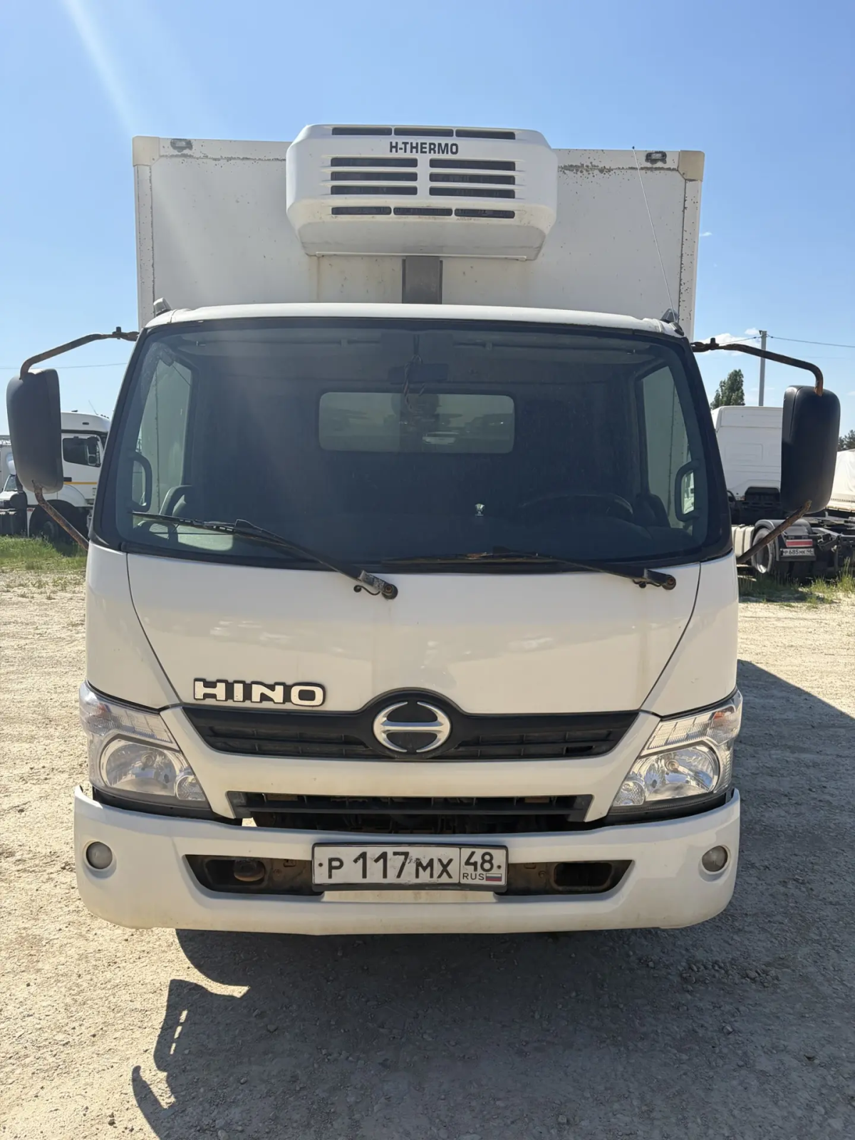 Hino 300 4x2 Изотермический/рефрижератор (кат. C) 37141A (Рефрижератор, дизельный, 4.0 л, 150 л.с. МТ)