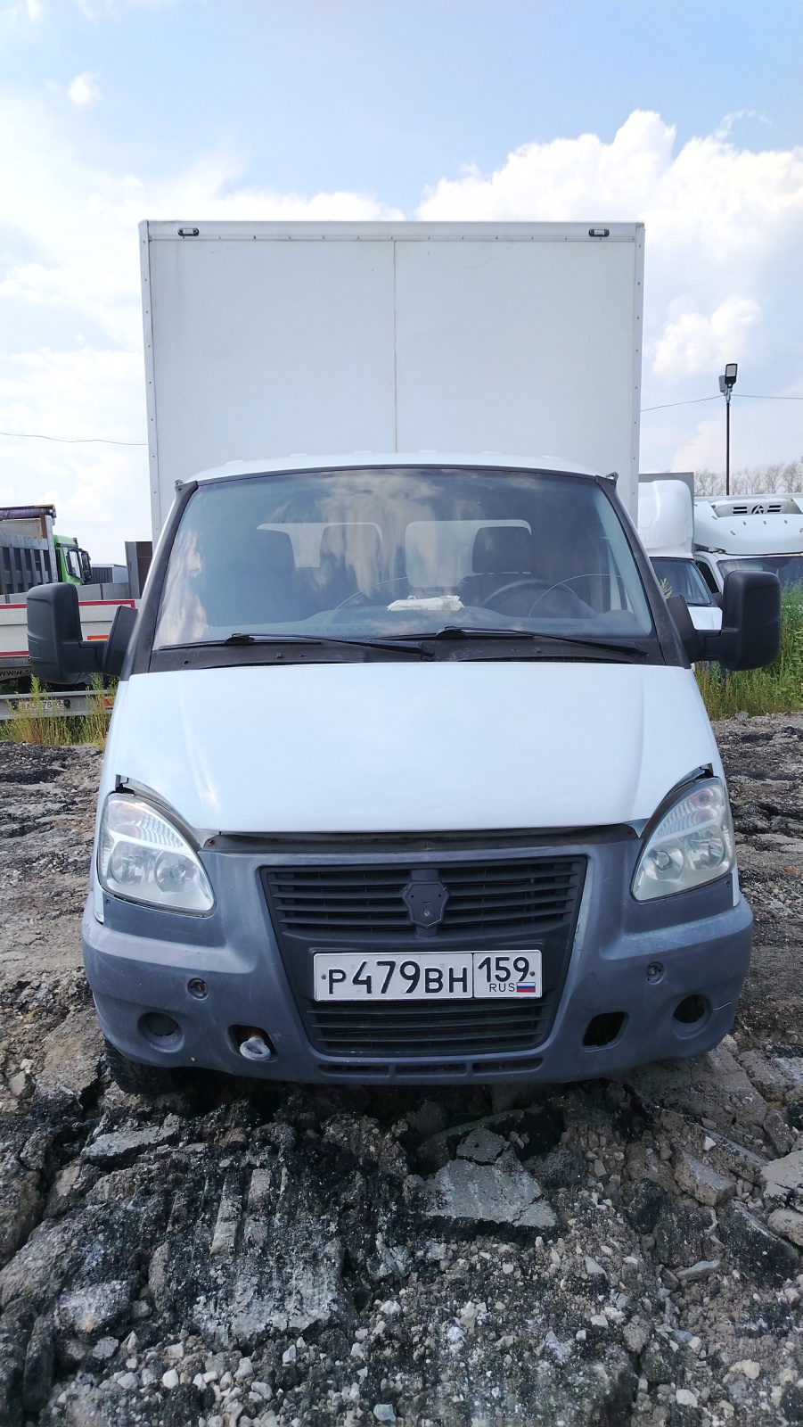 GAZ GAZELLE BUSINESS Промтоварный 3009A3 (Бензин/Газ, 2,7 л, 107 л.с. МТ)
