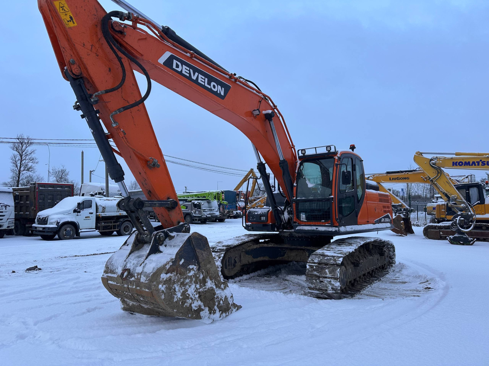 DEVELON DX260* Экскаватор DX260LC-7M (Дизельный, 5.9 л, 190 л.с. АТ)