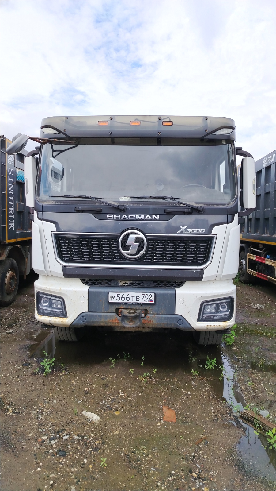 Shacman (Shaanxi) SX* 8x4 Самосвал SX33186V366 (Дизельный, 11,6 л, 440 л.с., МТ), 2023г., 192007 км