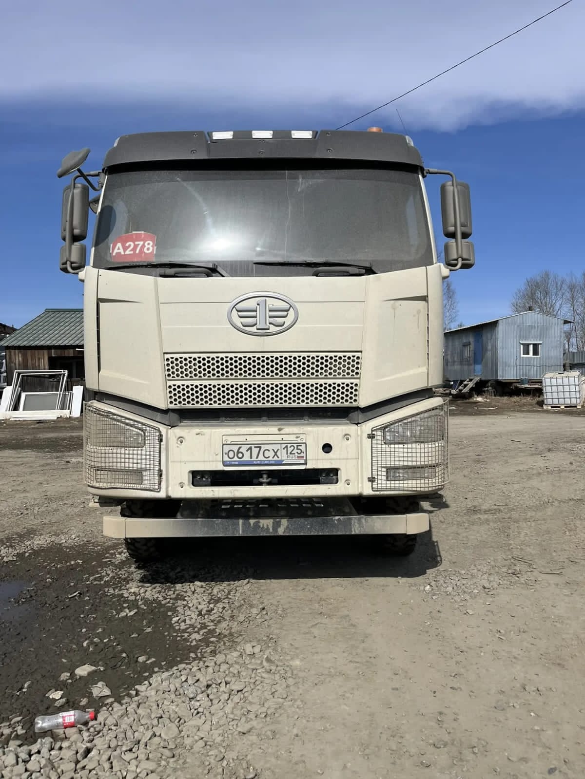 FAW J6 6x6 Самосвал CA3250P66K24L1TE5 (Дизельный, 11,1 л, 420 л.с., МТ)
