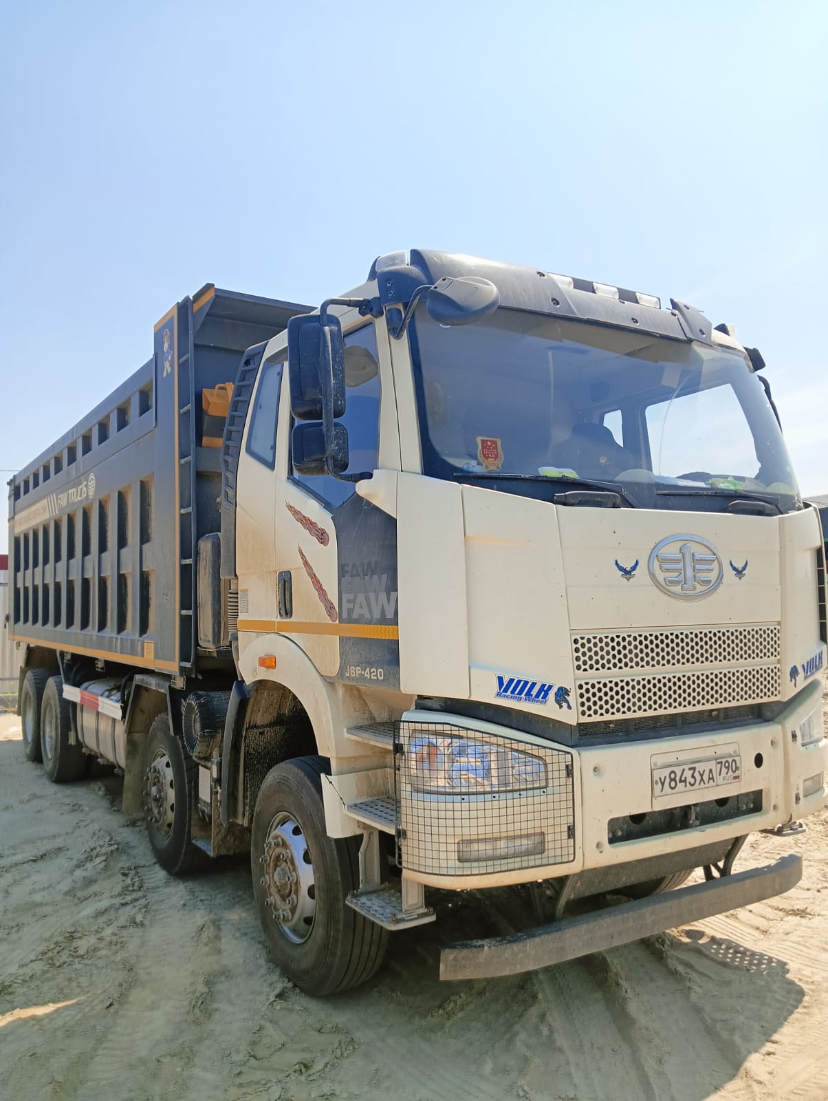 FAW J6 8x4 Самосвал CA3310P66K24T4E5 (Дизельный, 11,1 л, 420 л.с., МТ)