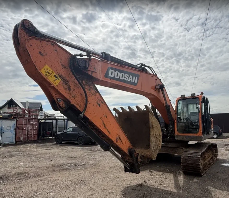 Doosan DX210* Экскаватор DX210-7M (Дизельный, 5,9 л, 156 л.с., АТ)