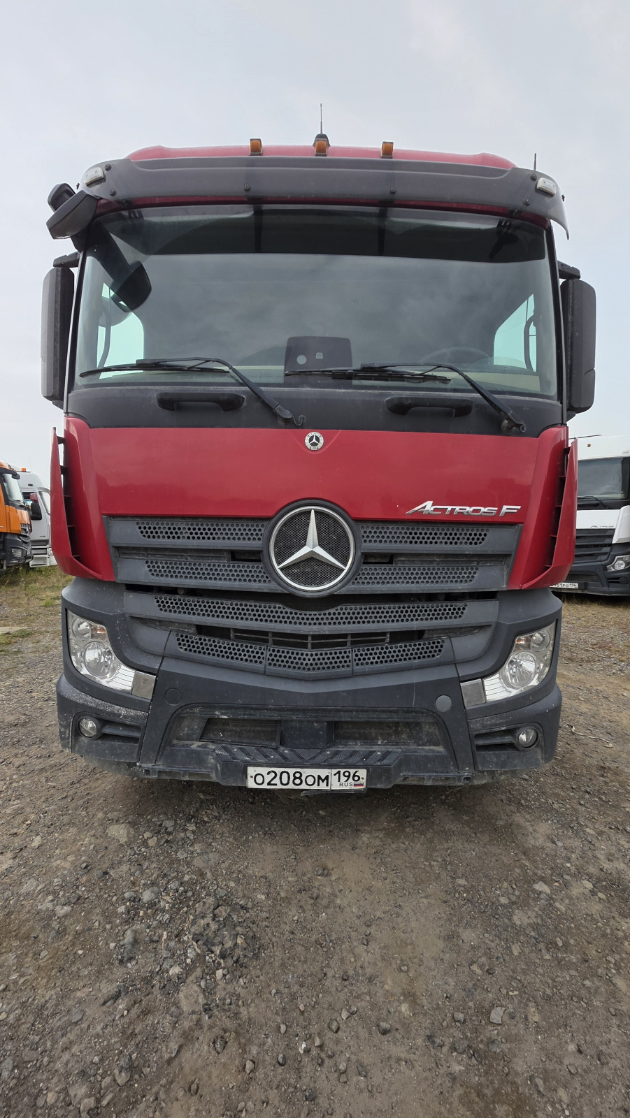 Mercedes-Benz Actros 6x4 Седельный тягач 2645 LS (Дизельный, 12,8 л, 449 л.с., МТ)
